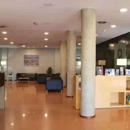 福罗拉公园酒店 卡斯特尔德费尔斯