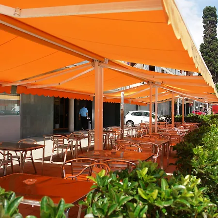Flora Parc Отель 3*