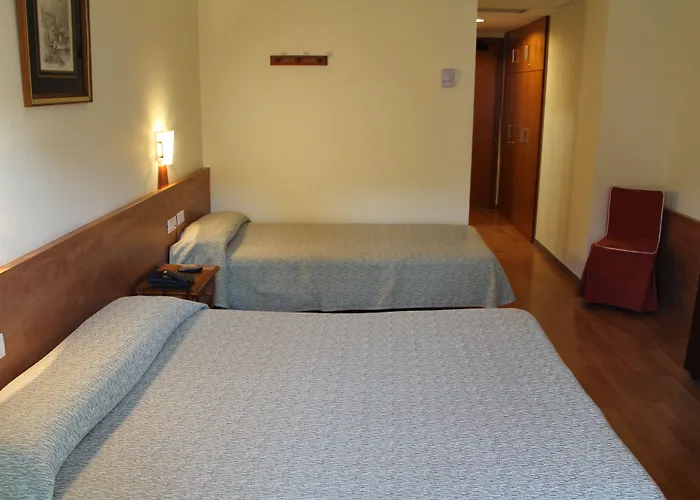 Flora Parc 3*