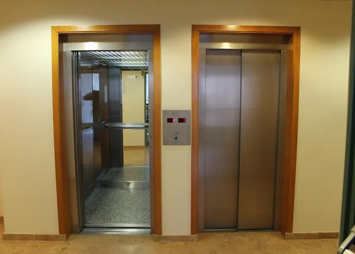 Flora Parc 3* Castelldefels