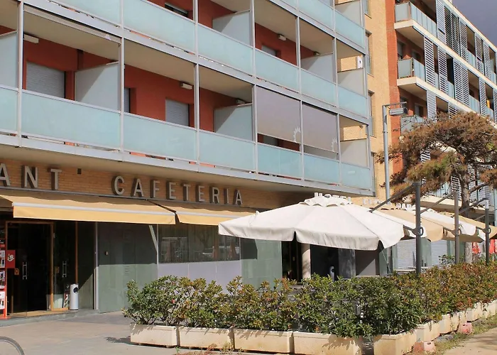 Flora Parc 3*