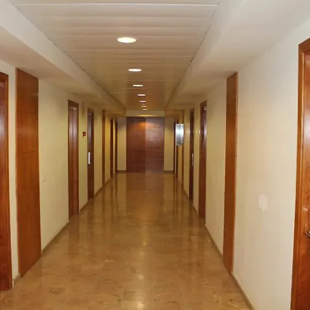 Flora Parc 3* Castelldefels