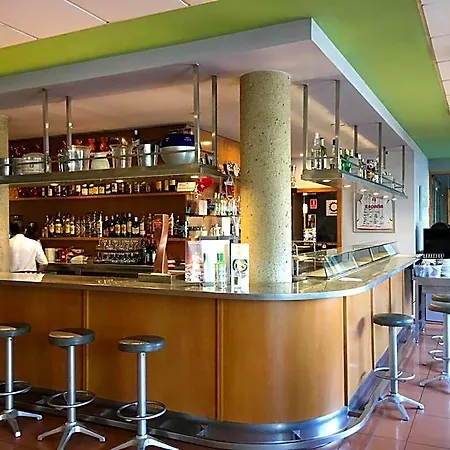 Flora Parc 3*
