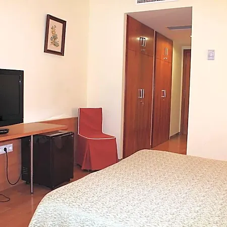 Flora Parc 3*