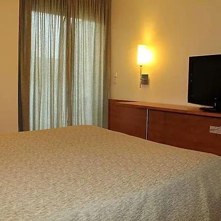 Flora Parc 3*