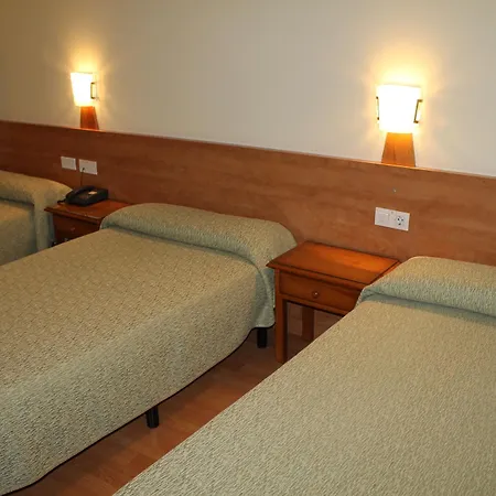 Hotel Flora Parc 3*
