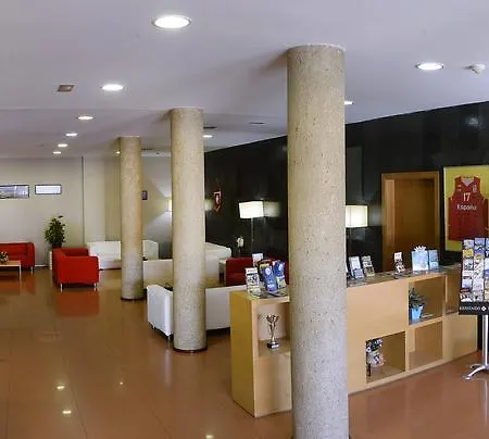 Hotel Flora Parc 3*