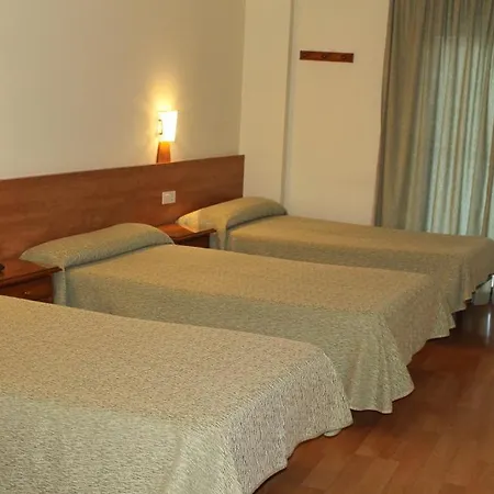 Flora Parc 3*