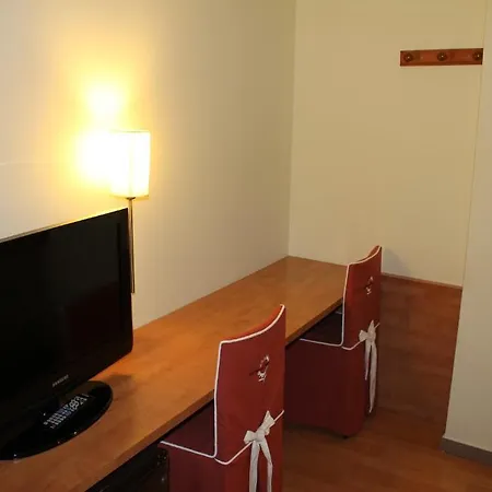 Flora Parc Hotel 3*