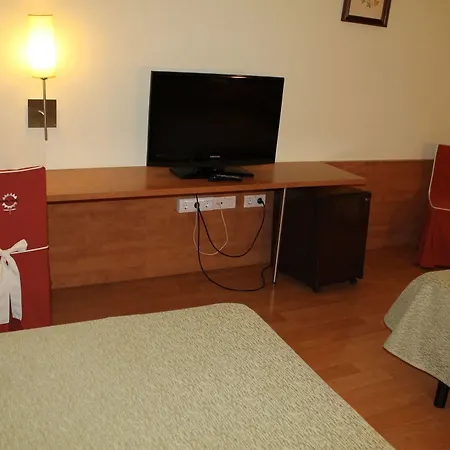 Flora Parc 3* Castelldefels